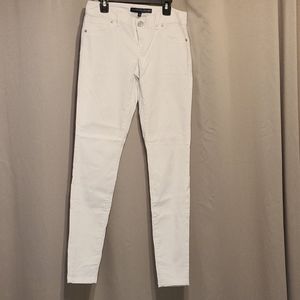 White Skinny Pants💙